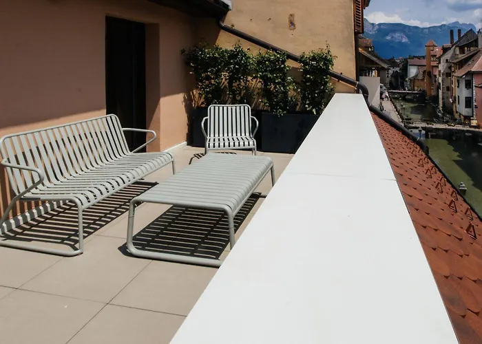 Auberge Du Lyonnais Annecy